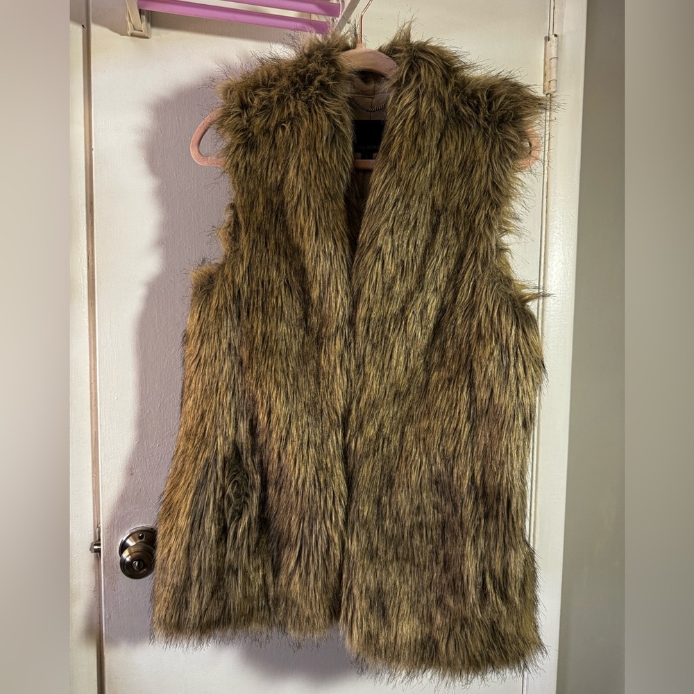 Banana Republic Faux-Fur Vest Women’s S Brown Combo | Cozy Chic